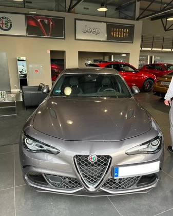 Alfa Romeo Giulia cena 209000 przebieg: 77000, rok produkcji 2018 z Świdnik małe 121